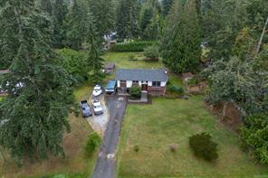 $885,500 - 990 Loralee Rd<br>British Columbia, V8H 0G9