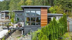 $1,695,000 - 1060 Shore Pine Close<br>British Columbia, V9L 0C4