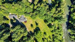 $2,475,000 - 8045-8056 Greendale Rd<br>British Columbia, V0R 2G0