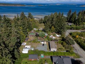 $785,000 - 7536 Superior Rd<br>British Columbia, V0R 2H0