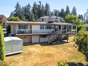 $1,099,000 - 1931 Comox Ave<br>British Columbia, V9M 3M4