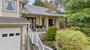 $974,000 - 1416 Sabre Crt<br>British Columbia, V9M 2X2