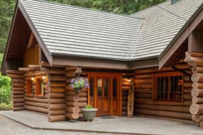 $1,398,900 - 1315 Spruston Rd<br>British Columbia, V9X 1S8