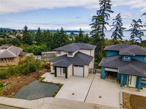 $949,000 - 905 Harbour View St<br>British Columbia, V9R 0K5