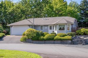 $879,000 - 826 Redonda Pl<br>British Columbia, V9K 1R4