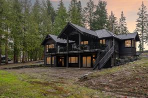 $2,338,000 - 2635 Steve Ellis Rd<br>British Columbia, V9R 0J7