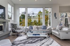 $1,688,000 - 3455 Cambridge Rd<br>British Columbia, V9P 9G5