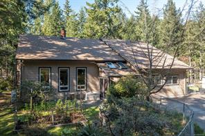 $1,699,000 - 713 Brent Rd<br>British Columbia, V9N 3V9