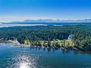 $1,399,000 - 745 Weathers Way<br>British Columbia, V0R 1X6