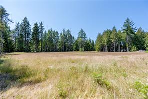 $1,550,000 - 700 Qualicum Rd<br>British Columbia, V9K 1M4