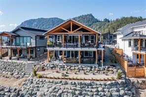 $1,459,900 - 9388 Lakefront Rise<br>British Columbia, V0R 2G1