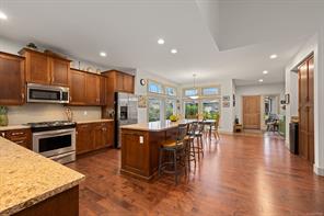 $1,065,000 - 303 Arden Rd<br>British Columbia, V9N 0A8