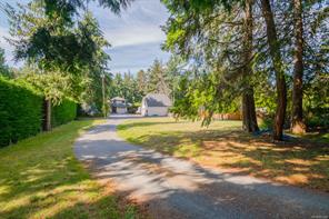 $1,220,000 - 8033 Lorenzen Lane<br>British Columbia, V0R 2H0