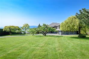 $3,688,000 - 155 Willow Way<br>British Columbia, V9M 1T1