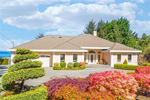 $1,375,000 - 3285 Dolphin Dr<br>British Columbia, V9P 9J1