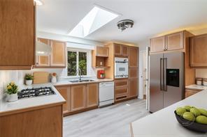 $998,000 - 1968 Harlequin Cres<br>British Columbia, V9P 9J2