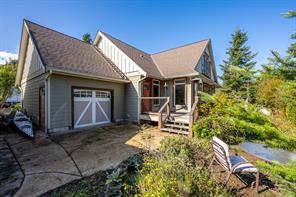 $1,399,000 - 3872 Warren Ave<br>British Columbia, V0R 2V0