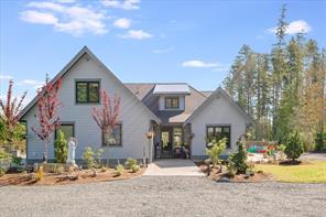 $2,997,000 - 1248 Station Rd<br>British Columbia, V0R 1M0