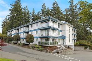 $424,900 - 1970 Comox Ave<br>British Columbia, V9M 3M7