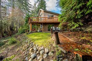 $729,000 - 7476 Yake Rd<br>British Columbia, V0R 1W0