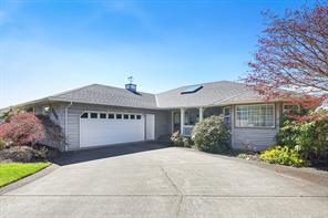 $1,149,000 - 1313 Farquharson Dr<br>British Columbia, V9N 9A4