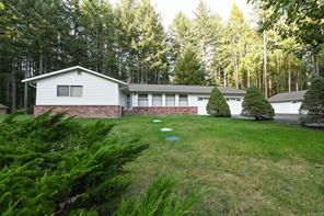 $1,380,000 - 840 Simba Rd<br>British Columbia, V9M 3V6