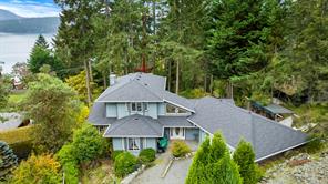 $1,095,000 - 531 Arbutus Ave<br>British Columbia, V9L 5X6