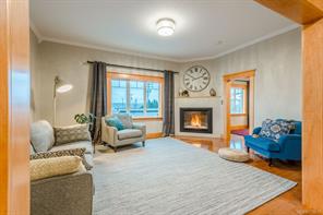 $1,250,000 - 530 First Ave<br>British Columbia, V9G 1A7