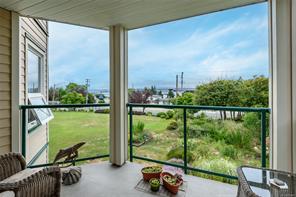 $654,000 - 1876 Comox Ave<br>British Columbia, V9M 3M7