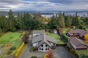 $1,100,000 - 7940 Northwind Dr<br>British Columbia, V0R 2H0