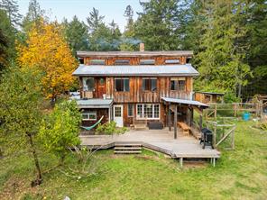 $850,000 - 9061 McFarlane Rd<br>British Columbia, V0R 1T0