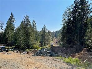 $1,750,000 - 7655 Trill Pit Rd<br>British Columbia, V9Y 0O0