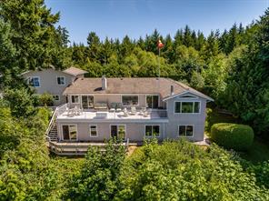 $2,300,000 - 200 Crome Point Rd<br>British Columbia, V0R 1G0