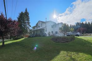 $569,000 - 6965 Highland Dr<br>British Columbia, V0N 2P0