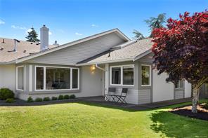 $699,000 - 639 Arbutus St<br>British Columbia, V9K 1P4