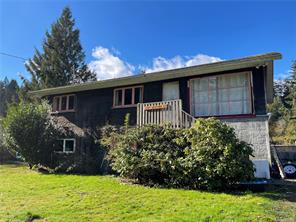 $695,000 - 1329 Wexford Rd<br>British Columbia, V9R 6O6