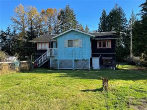 $695,000 - 1329 Wexford Rd<br>British Columbia, V9R 6O6