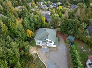 $1,299,000 - 2663 Kia Cres<br>British Columbia, V8H 3B1