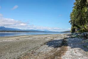 $1,379,000 - 5791 Lacon Rd<br>British Columbia, V0R 1T0