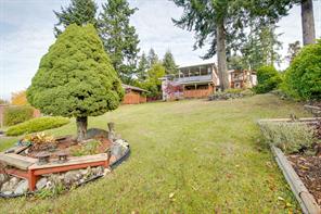 $849,900 - 2374 Anderson Ave<br>British Columbia, V9Y 2W6