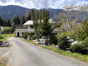 $695,000 - 940 Marine Terr<br>British Columbia, V0N 2N0