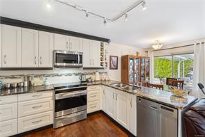 $795,000 - 1219 Gilley Cres<br>British Columbia, V9P 1W4