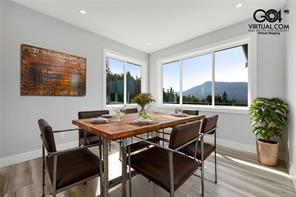 $1,099,000 - 708 Mountain View Dr<br>British Columbia, V0R 2G0