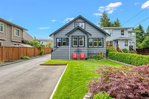 $799,000 - 1040 Cumberland Rd<br>British Columbia, V9N 2E6