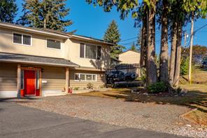 $815,000 - 3301 Dingle Bingle Hill Rd<br>British Columbia, V9T 3V6