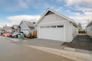 $782,000 - 472 Hampstead St<br>British Columbia, V9P 0G5