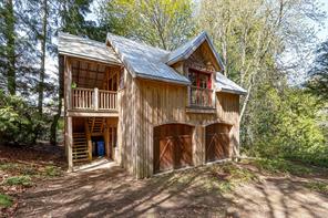 $1,195,000 - 4387 Kingscote Rd<br>British Columbia, V0R 1N2