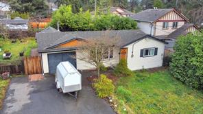 $675,000 - 3784 Departure Bay Rd<br>British Columbia, V9T 1C4