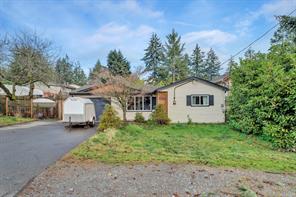 $675,000 - 3784 Departure Bay Rd<br>British Columbia, V9T 1C4