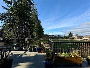 $1,099,900 - 5287 Crestview Dr<br>British Columbia, V9T 5Z8